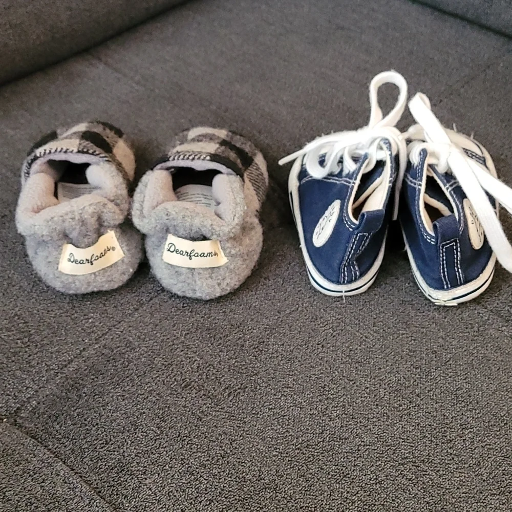2 Pairs Infant Shoes